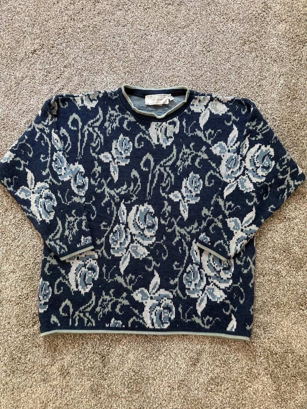 United States Sweaters Vintage Floral Pattern Crewneck Knit Sweater Size M
